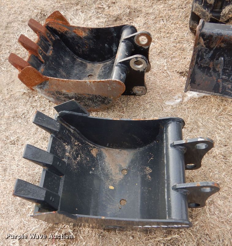 image for item IV9981 2015 Bobcat 418  mini excavator