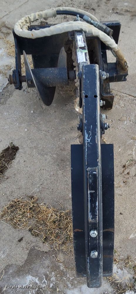 image for item IV9983 2007 Ditch Witch  compact utility loader trencher