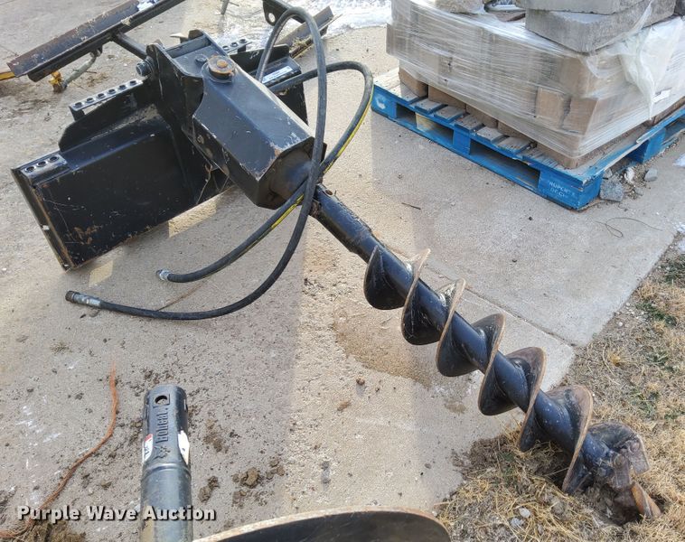 image for item IV9984 Bobcat  skid steer auger