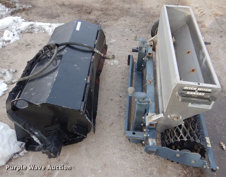 image for item IV9985 (2) compact utility loader attachments