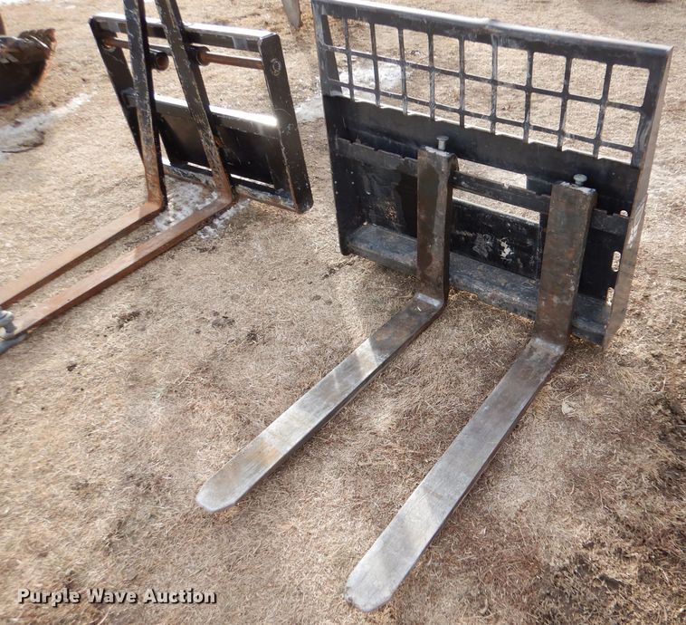 image for item IV9987 (2) 36" L compact utility loader forks