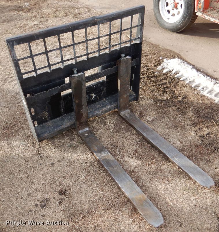 image for item IV9987 (2) 36" L compact utility loader forks