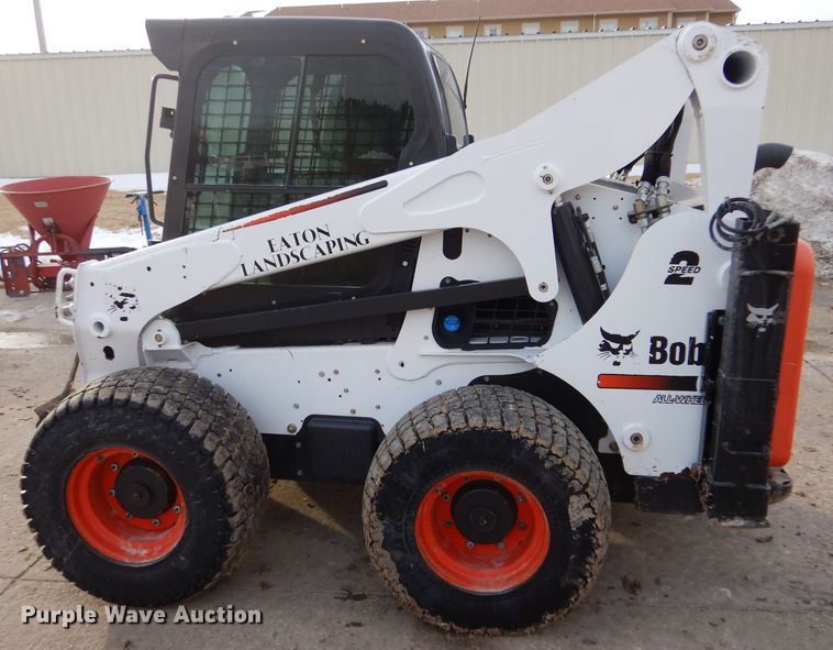 image for item IV9992 2015 Bobcat A770  skid steer loader