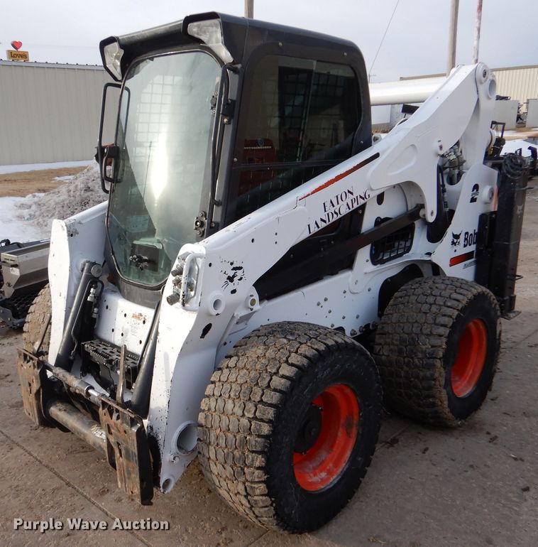 image for item IV9992 2015 Bobcat A770  skid steer loader