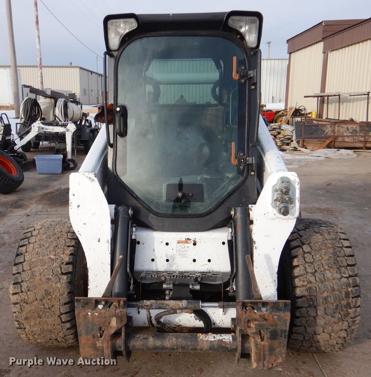 image for item IV9992 2015 Bobcat A770  skid steer loader