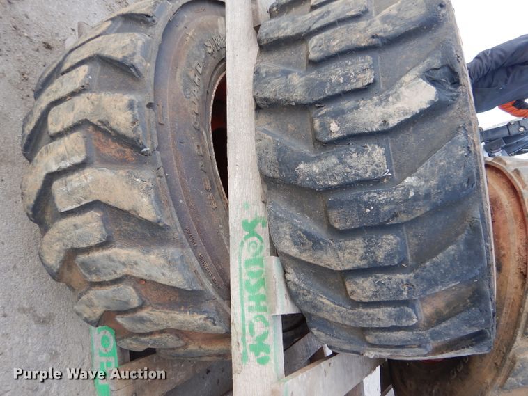 image for item IV9992 2015 Bobcat A770  skid steer loader