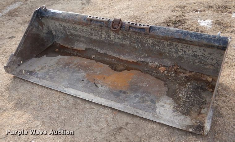 image for item IV9993 Bobcat 80" W skid steer bucket