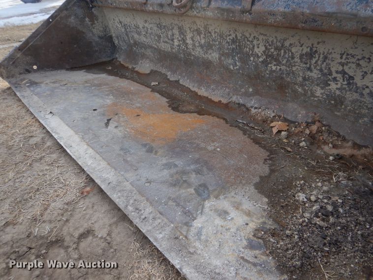 image for item IV9993 Bobcat 80" W skid steer bucket