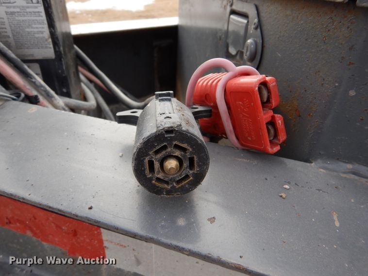 image for item IV9995 2015 Lamar  dump trailer