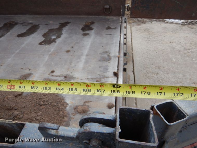 image for item IV9995 2015 Lamar  dump trailer