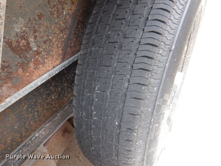 image for item IV9995 2015 Lamar  dump trailer