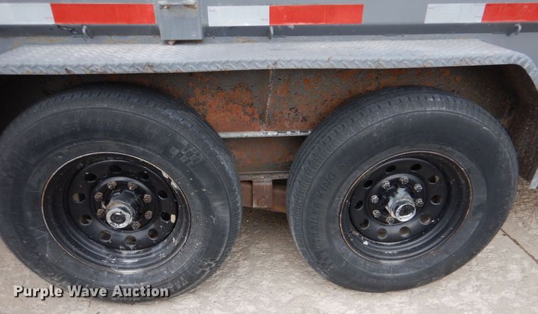 image for item IV9995 2015 Lamar  dump trailer