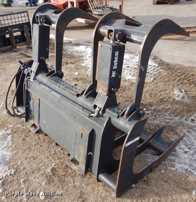 image for item IV9996 Bobcat 72"W skid steer grapple bucket