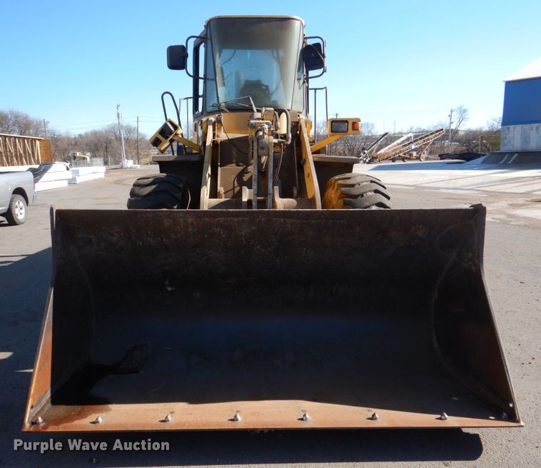 image for item JD9428 1997 Komatsu WA250-3L  wheel loader
