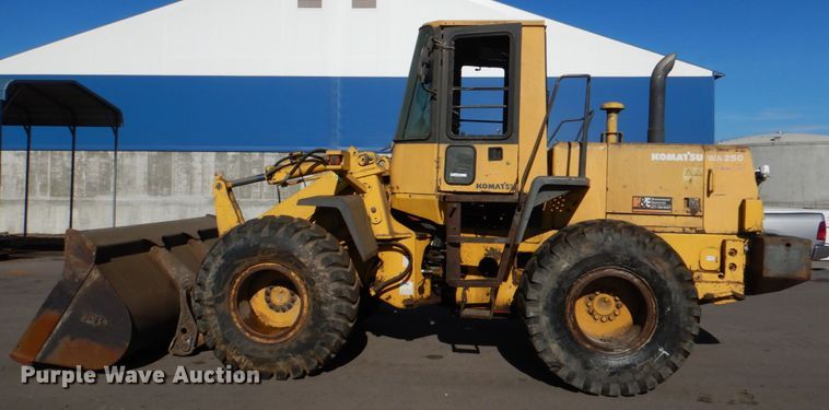 image for item JD9428 1997 Komatsu WA250-3L  wheel loader