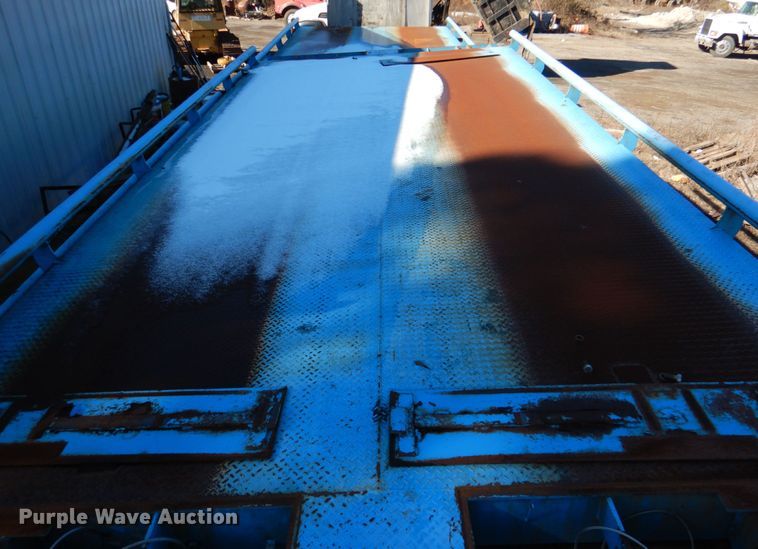 image for item JD9429 2009 Avery Weigh-tronix BMS 7011-100T  truck scale