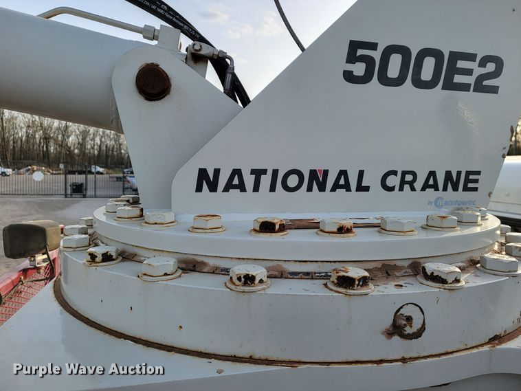 image for item JE9112 2014 Peterbilt 365  crane truck