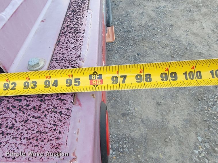 image for item JE9112 2014 Peterbilt 365  crane truck