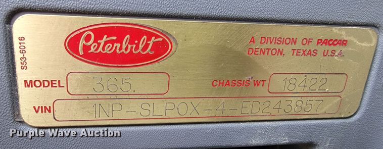 image for item JE9112 2014 Peterbilt 365  crane truck