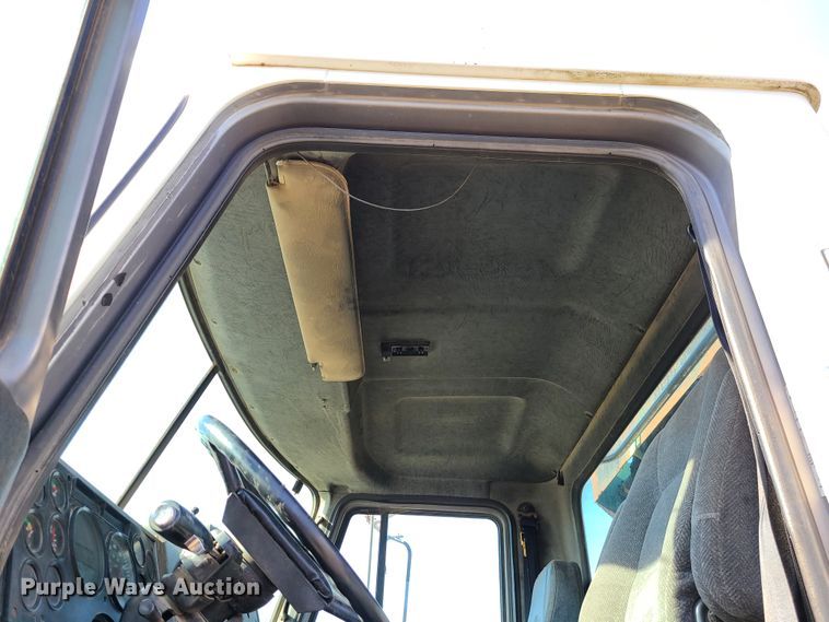 image for item JG9263 1999 Mack CH613  dump truck