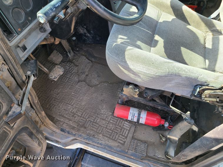 image for item JG9263 1999 Mack CH613  dump truck