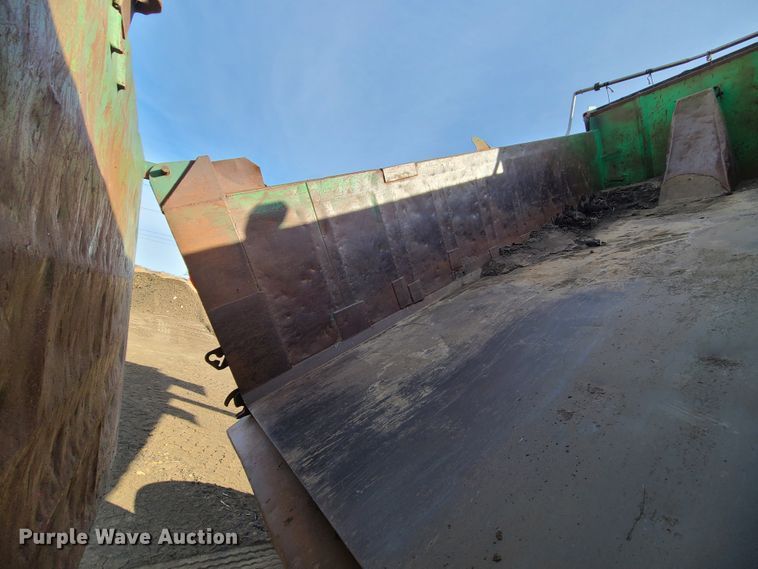 image for item JG9263 1999 Mack CH613  dump truck