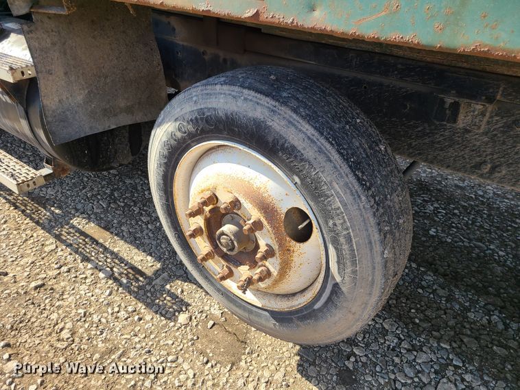 image for item JG9263 1999 Mack CH613  dump truck