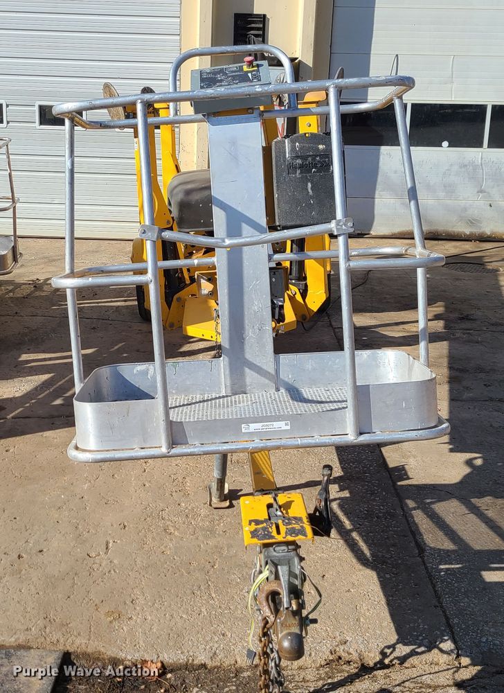 image for item JG9272 2014 Haulotte 3632T  boom lift