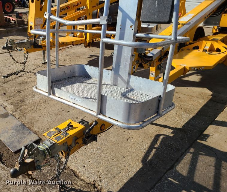 image for item JG9272 2014 Haulotte 3632T  boom lift