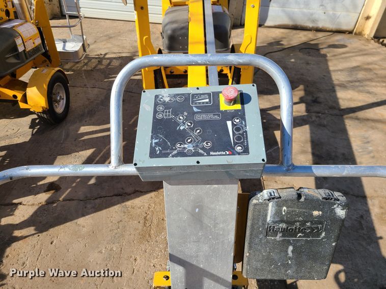 image for item JG9272 2014 Haulotte 3632T  boom lift