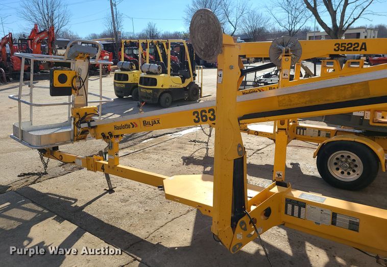 image for item JG9272 2014 Haulotte 3632T  boom lift