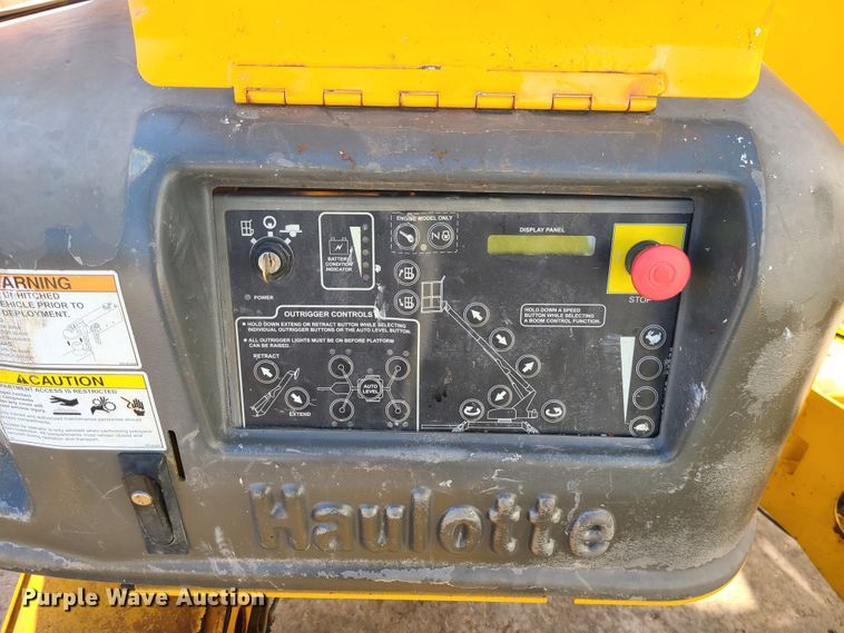 image for item JG9272 2014 Haulotte 3632T  boom lift