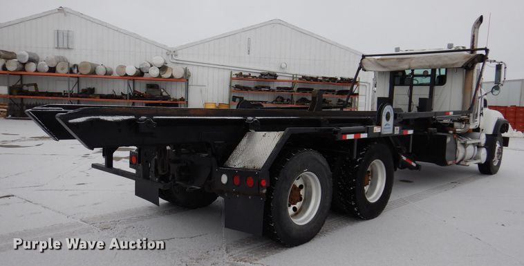 image for item JH9919 2004 Mack Granite CV700  roll-off container truck