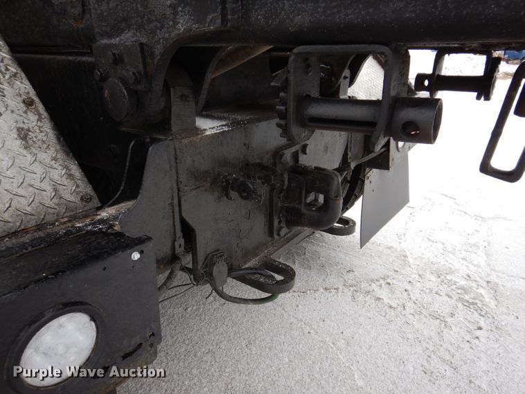 image for item JH9919 2004 Mack Granite CV700  roll-off container truck