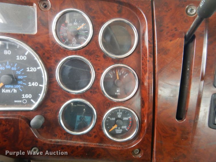 image for item JH9919 2004 Mack Granite CV700  roll-off container truck