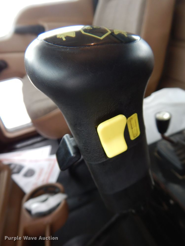 image for item JH9919 2004 Mack Granite CV700  roll-off container truck