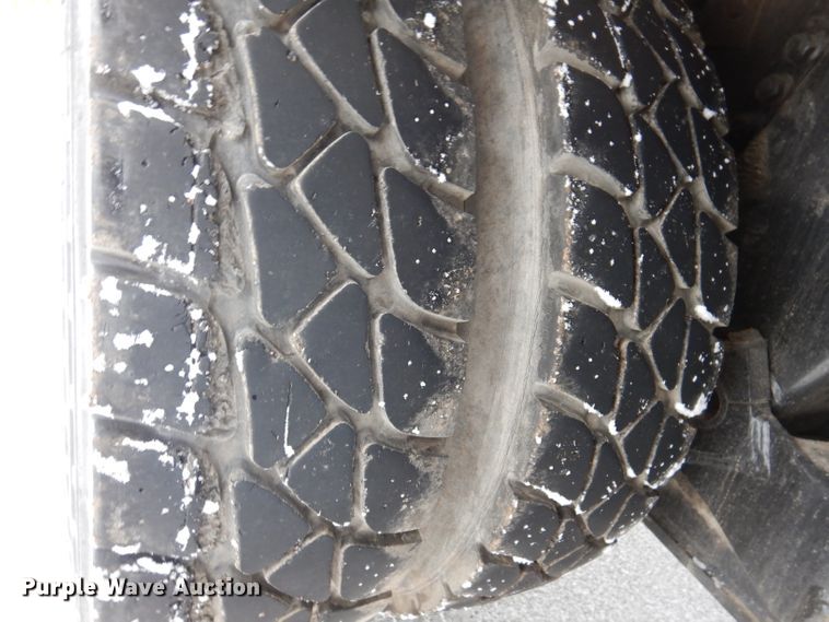 image for item JH9919 2004 Mack Granite CV700  roll-off container truck