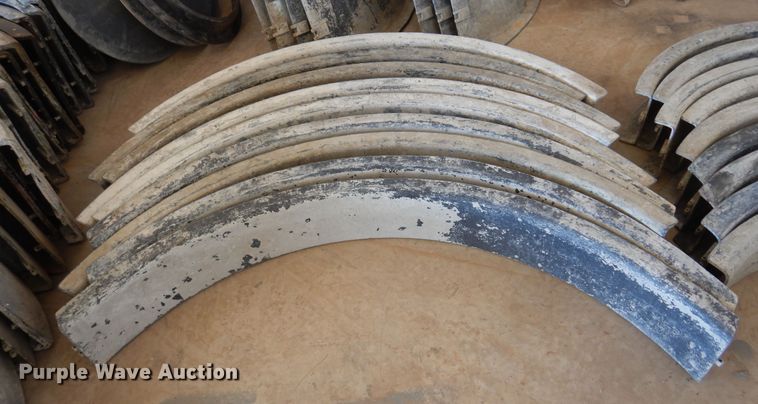 image for item JJ9683 Manhole cover concrete forms