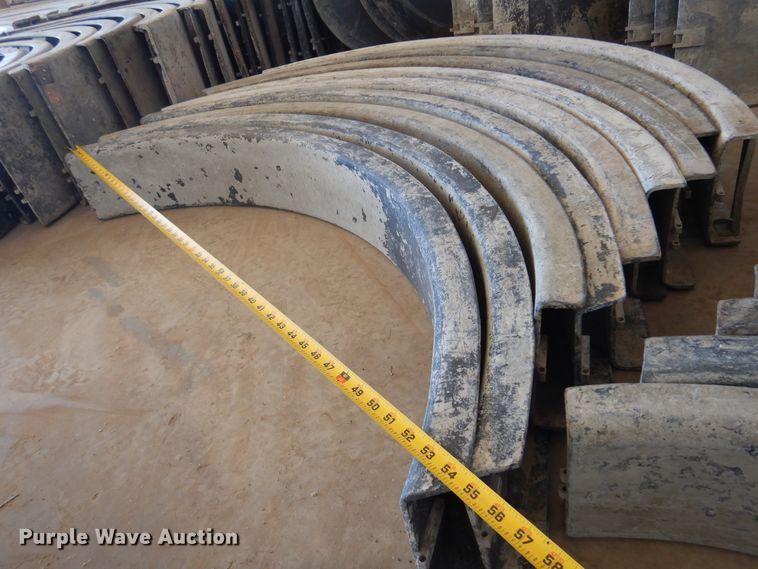 image for item JJ9683 Manhole cover concrete forms