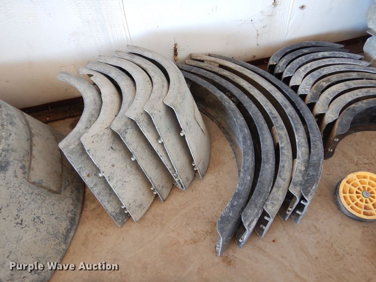 image for item JJ9683 Manhole cover concrete forms