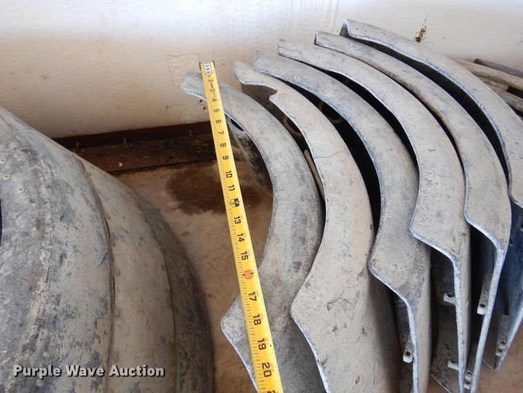 image for item JJ9683 Manhole cover concrete forms