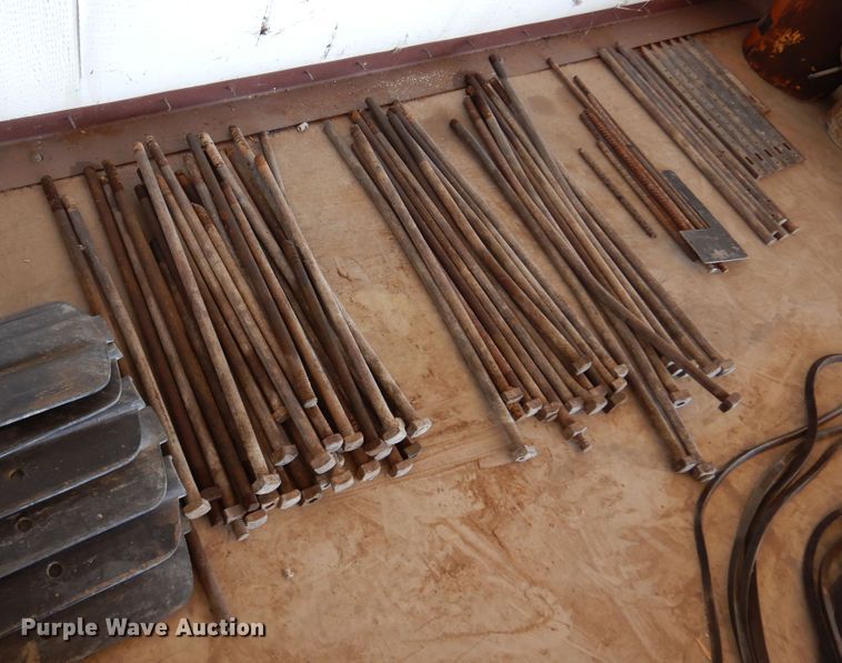 image for item JJ9683 Manhole cover concrete forms