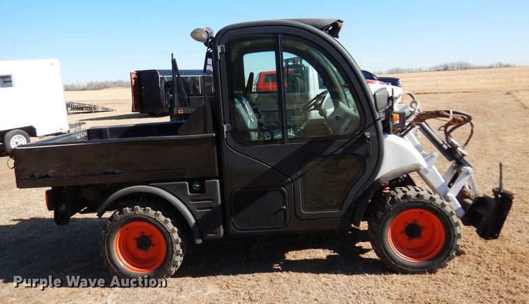 image for item JJ9684 2004 Bobcat 5600  utility vehicle