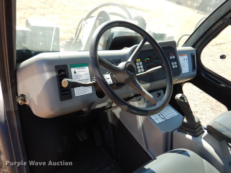 image for item JJ9684 2004 Bobcat 5600  utility vehicle