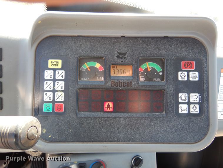 image for item JJ9684 2004 Bobcat 5600  utility vehicle