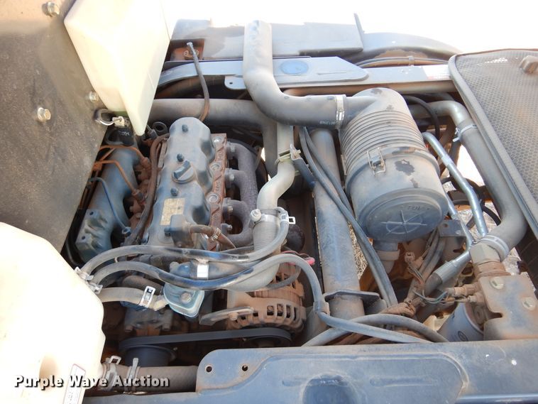 image for item JJ9684 2004 Bobcat 5600  utility vehicle