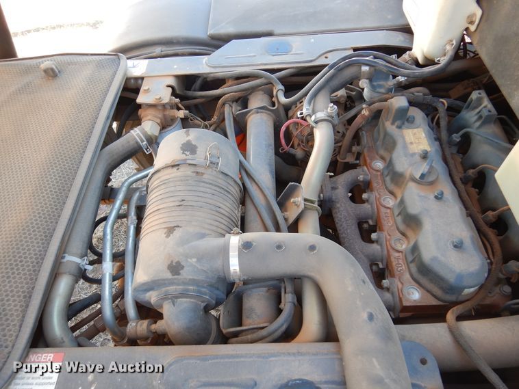 image for item JJ9684 2004 Bobcat 5600  utility vehicle