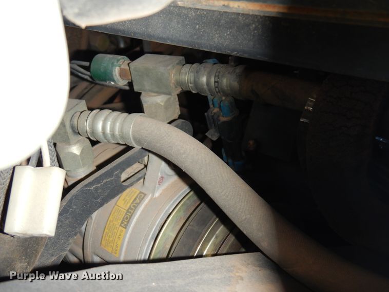 image for item JJ9684 2004 Bobcat 5600  utility vehicle