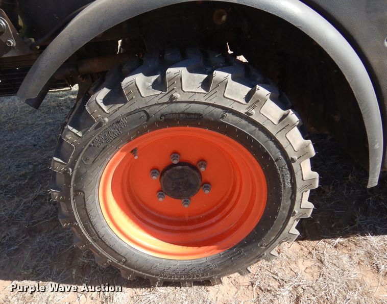 image for item JJ9684 2004 Bobcat 5600  utility vehicle