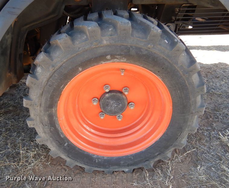 image for item JJ9684 2004 Bobcat 5600  utility vehicle